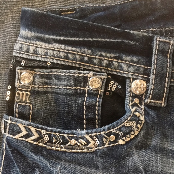 New Miss Me Standard Easy Crop Rhinestone Sequin Embroidered Stretch Jeans W32 - Picture 5 of 14